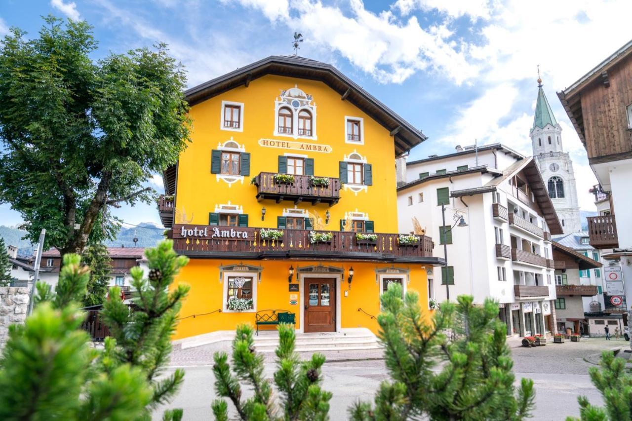 Ambra Cortina Luxury&Fashion Hotel Cortina d'Ampezzo Luaran gambar