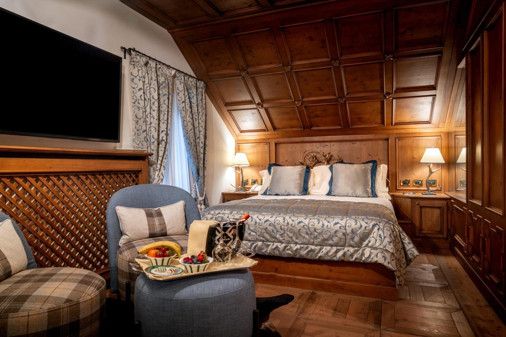 Ambra Cortina Luxury&Fashion Hotel Cortina d'Ampezzo Luaran gambar